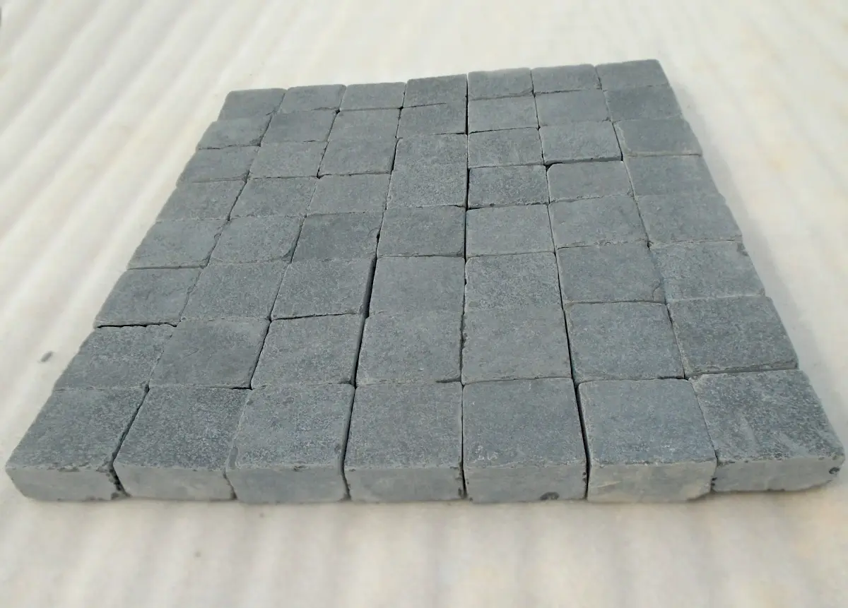Kadapa Black — natural tumbled cobbles